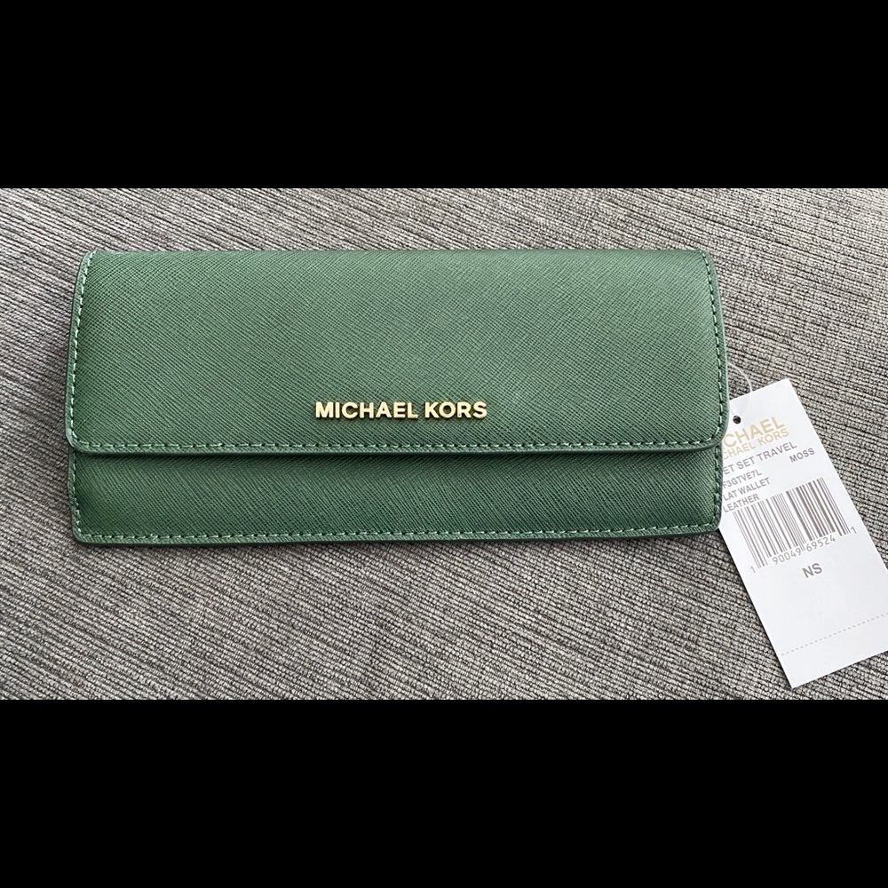 Michael Kors Jet Set Travel Flat Wallet in Moss